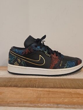 Jordan 1 Low Multicolor Snakeskin Women’s Size 8.5 Sneakers